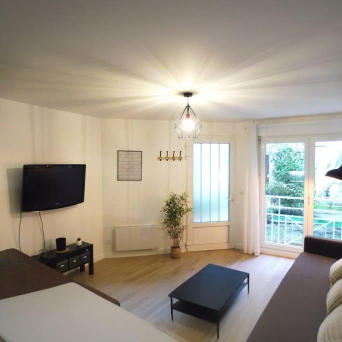 Chez Leo & Julie Apartment Кан Екстериор снимка